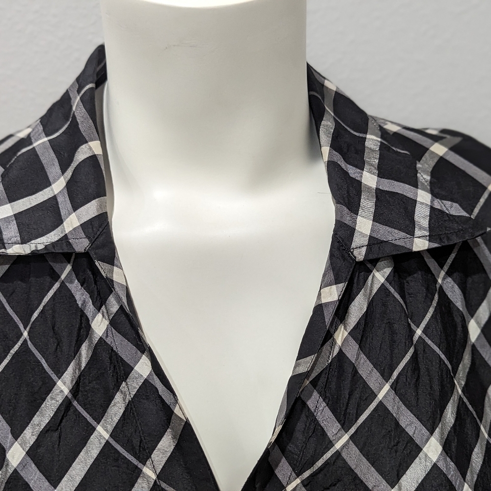 Jones New York Wrap Long Sleeve blouse, size Medium - Picture 3 of 7